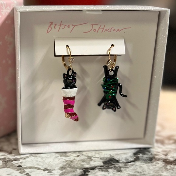 Betsey Johnson Christmas Cats Mismatch Earrings - Picture 7 of 7